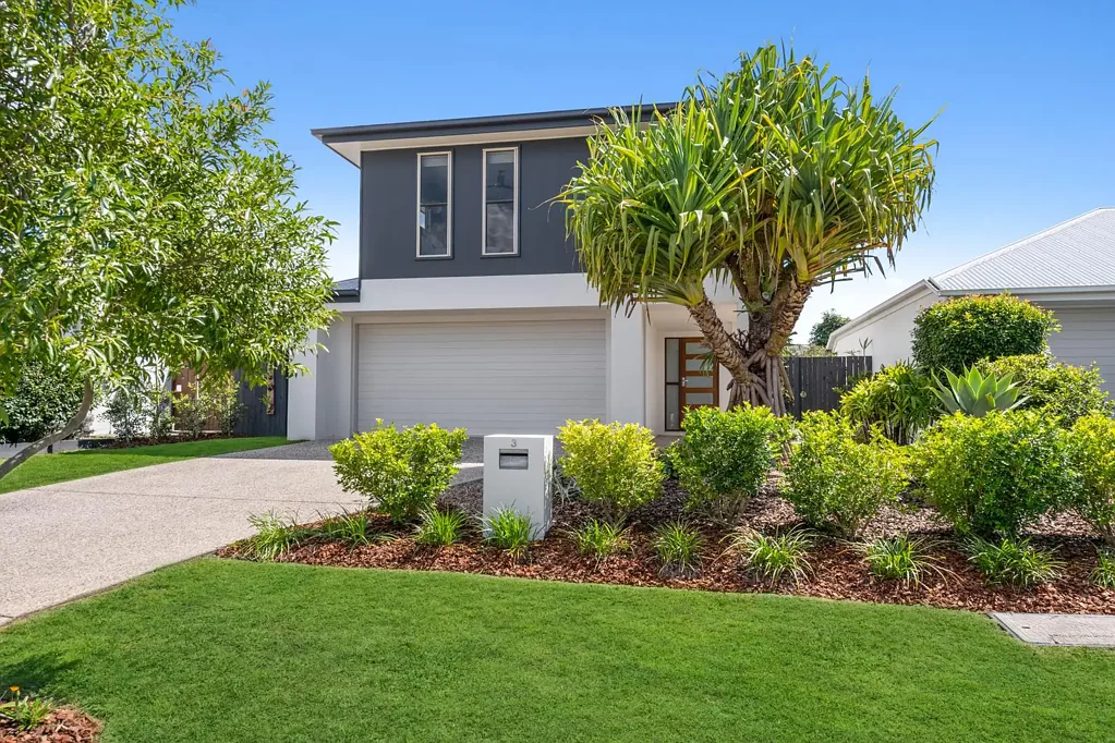 Spacious Family Living in the Heart of Birtinya!