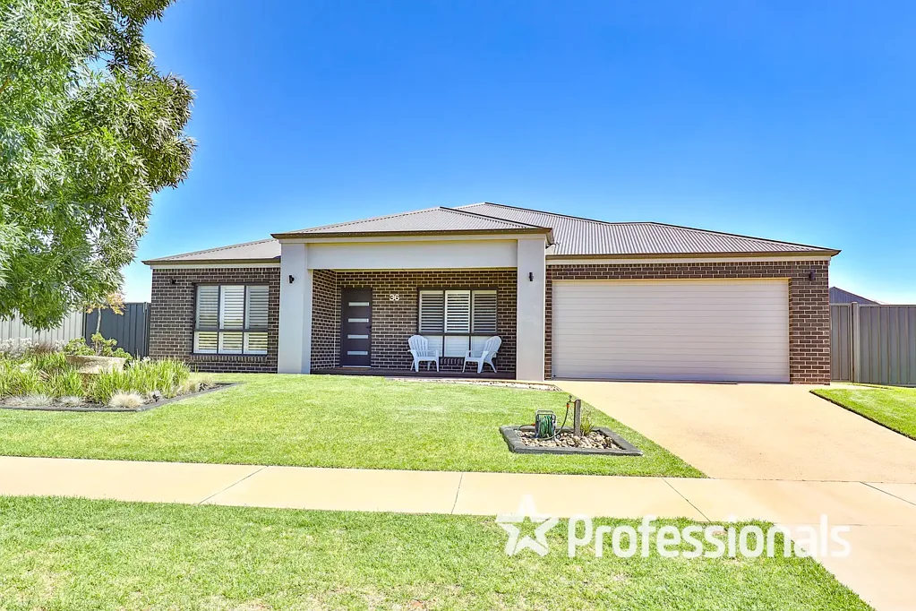 36 Livingstone Drive, Gol Gol, NSW 2738