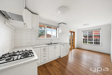 6 Fourth Avenue, Hoppers Crossing, VIC 3029, 3房, 1浴, House