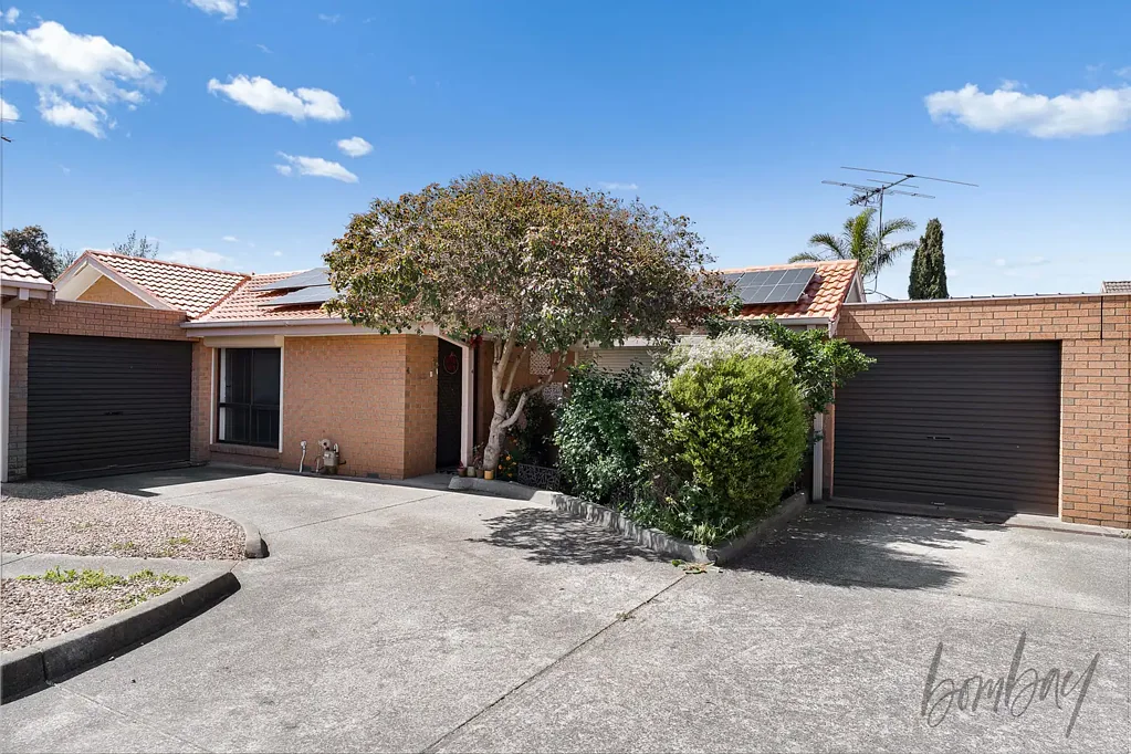 Modern 2-Bedroom Home with Solar in Craigieburn