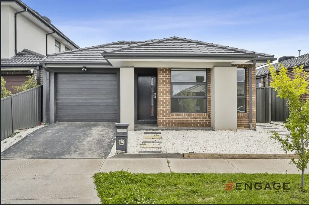 Tarneit 4 Bedroom Family home near all the amenitites!