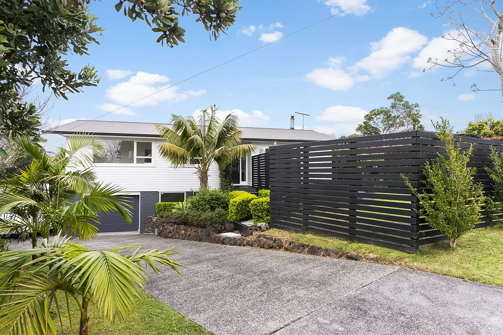 29 Trelawn Place, Cockle Bay, Manukau City, Auckland