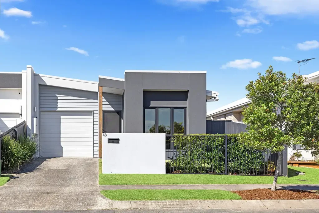 48 Annalise Circuit, Nirimba, QLD 4551