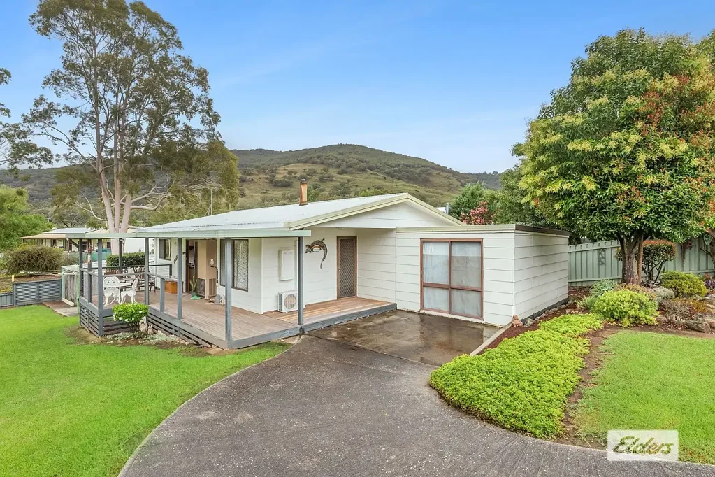 4 Pearce Court, Tallangatta, VIC 3700