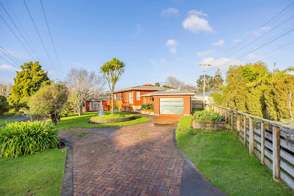 87D Lancaster Road, Beach Haven, North Shore City, Auckland