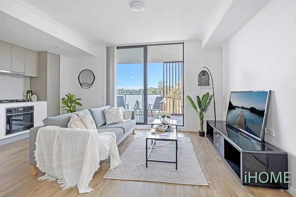 Rouse Hill 2ਬੈੱਡਰੂਮ Sunshine, Space & Treetop Views – Resort Living in Rouse Hill