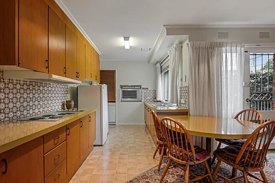 2 Carolina Street, Mount Waverley, VIC 3149, 4 slaapkamers, 2 badkamers, House