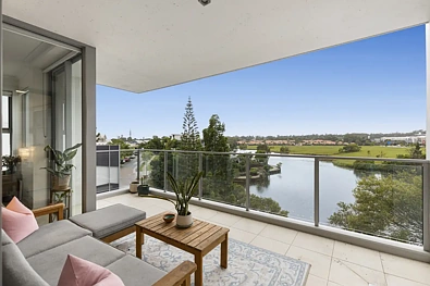 Robina 3房  Spacious 3 Bedroom Apartment with Stunning Lake Views and Exceptional Lifestyle Convenience