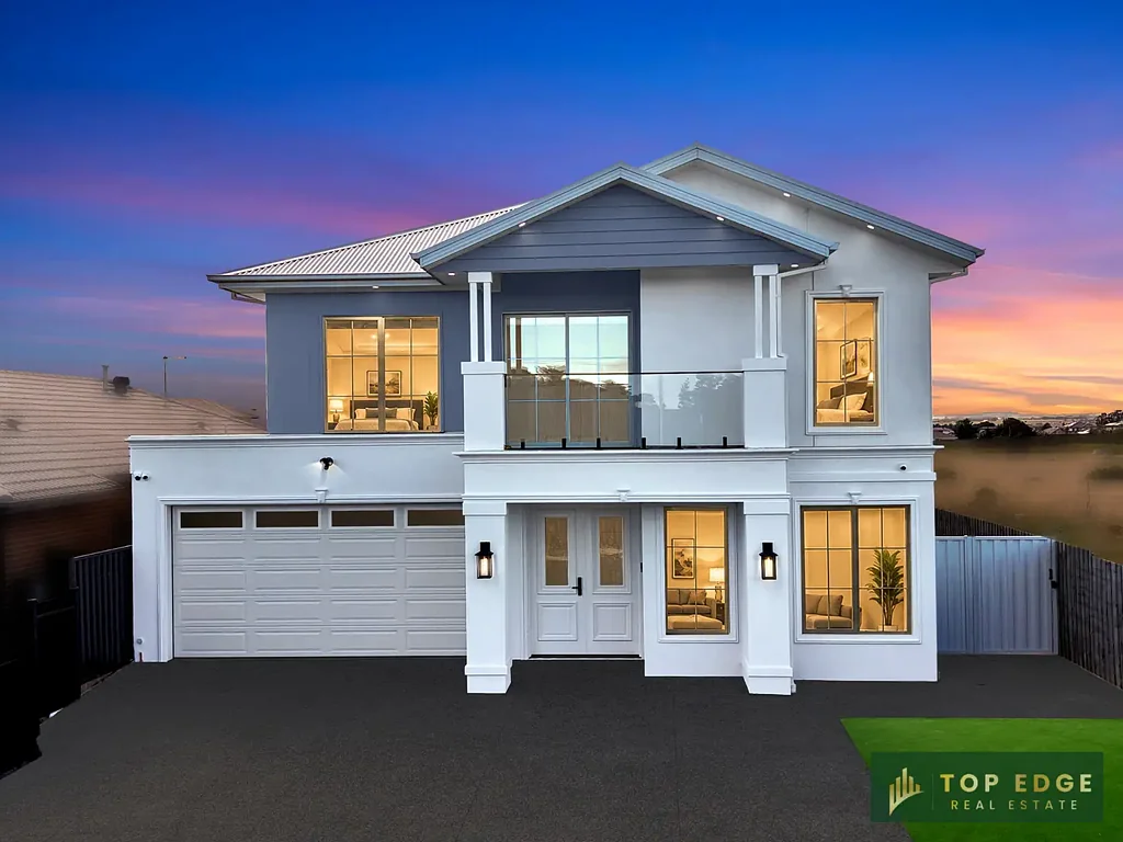 Rockbank 5房 令人惊叹的双层住宅，现代化升级，宽敞停车位，理想地段！！ !! Stunning Double-Story Residence with Modern Upgrades, Spacious Parking, and Ideal Location !!
