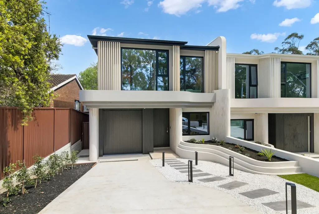 Dundas 5침실 Architecturally Designed Duplex with Serene Reserve Views