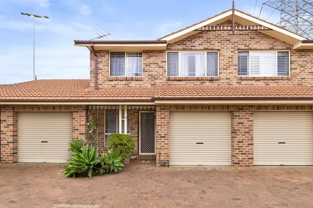 Croydon Park 2 Slaapkamer Tranquil Townhouse with Courtyard and Parkside Access