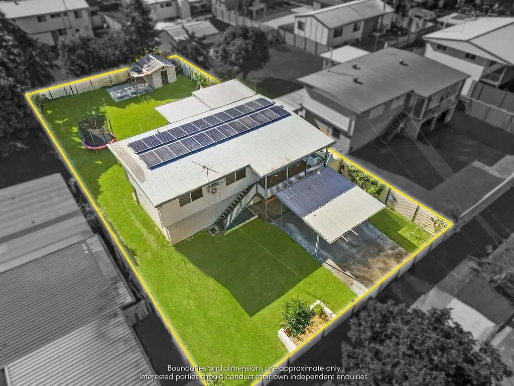 Kingston 3Phòng ngủ High set house with granny flat potential