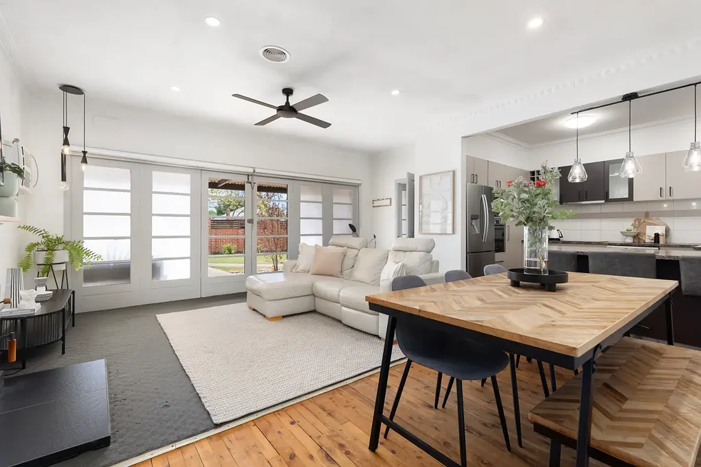 North Albury 3غرفة نوم A Classic with Style & Soul.