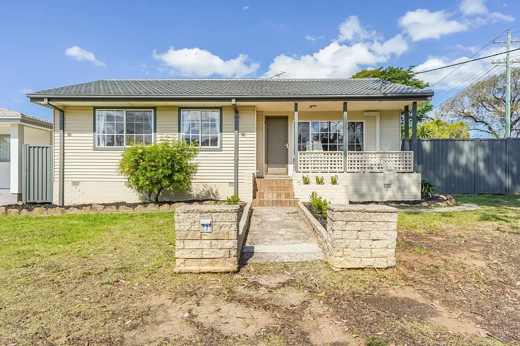 Spacious & Renovated Family Home for Rent!