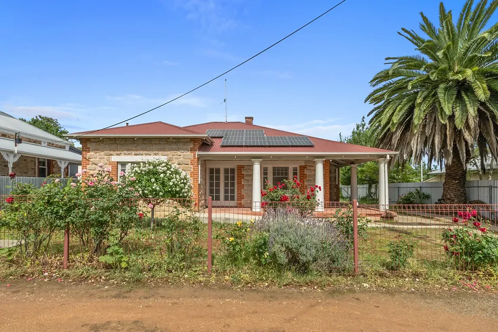 Clare 3房  Charming 1920s Bungalow in the Heart of Clare Valley Wine Country