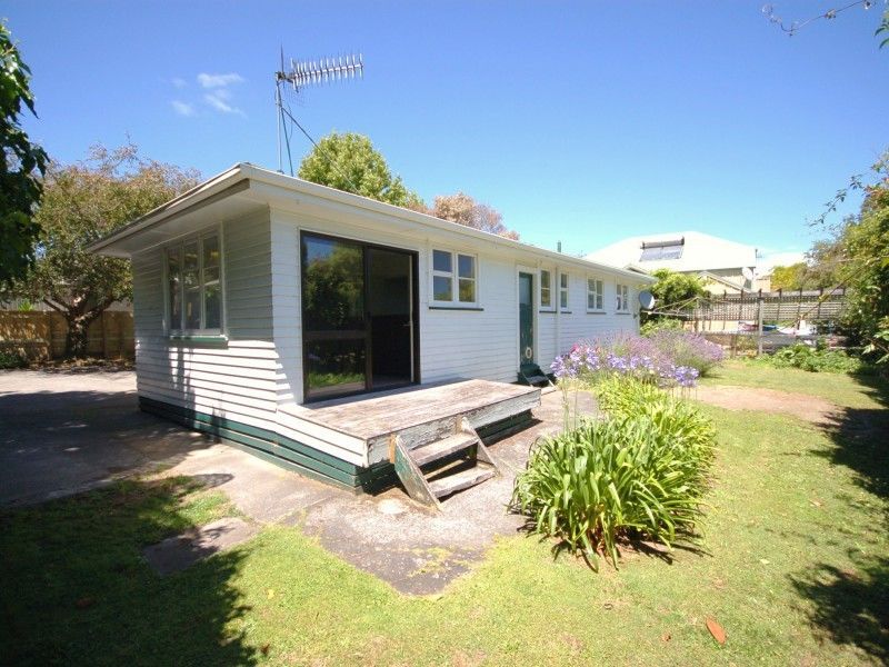 2/18 Arrowsmith Avenue, Waipahihi, Taupo, 3 રૂમ, 1 બાથરૂમ