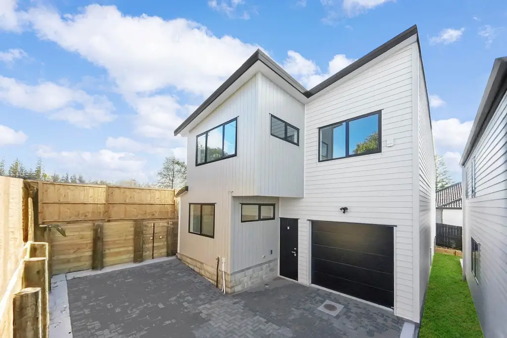 Glenfield 4Kwarto End-Unit, Double Westlake, New Home