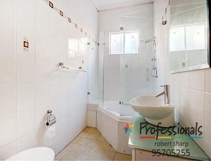 32 Coleborne Avenue, Mortdale, St George, 3 कमरे, 1 बाथरूम, House