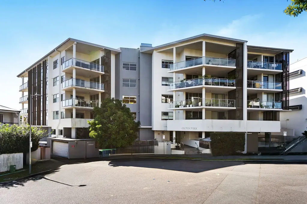 Lutwyche 1 Bedroom Stylish, Spacious & Seriously Impressive