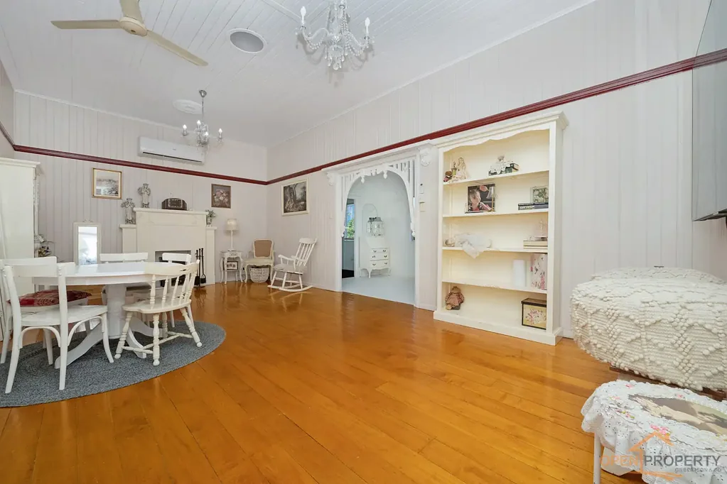 Mundingburra 3 Slaapkamer PRIME POSITION WITH ENDLESS POTENTIAL ON A 1,012m² ALLOTMENT