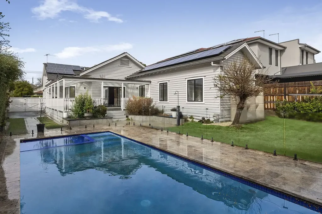 Premium Malvern East Living