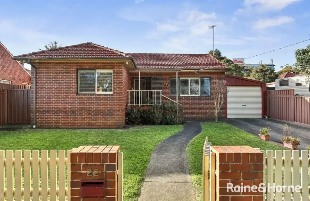 Superbly Located Family Home with North Rear Aspect