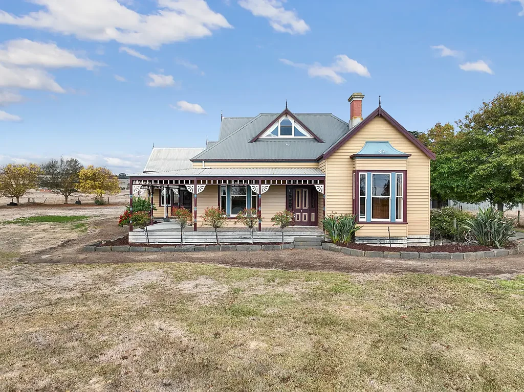Camperdown Charming Lifestyle Property