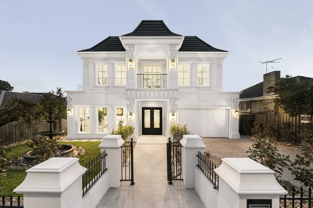 Glen Waverley 5房 全新法式普罗旺斯风格杰作 Brand New French Provincial Masterpiece