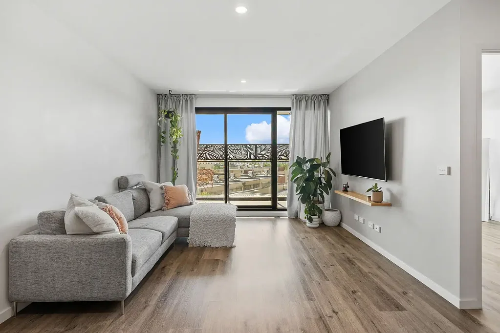302/173 Caroline Springs Boulevard, Caroline Springs, VIC 3023