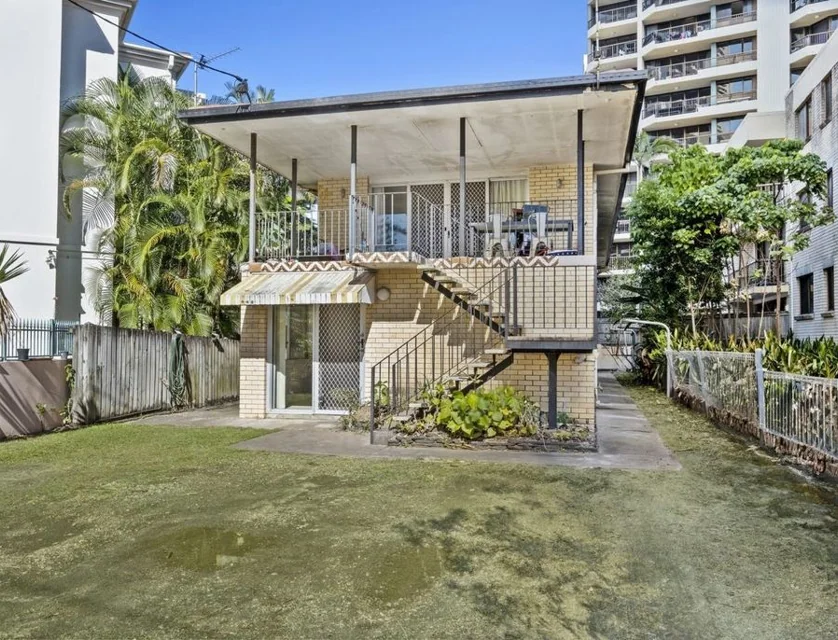 1/12 Markwell Avenue, Surfers Paradise, Gold Coast, 1 침실, 1 욕실, Unit