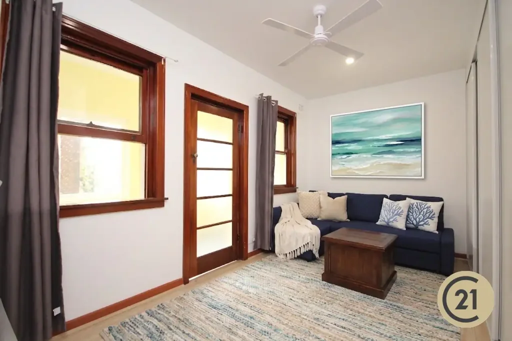 FURNISHED ART DECO APARTMENT