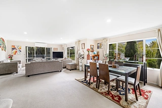 8 Mission Heights Drive, Flat Bush, Manukau City