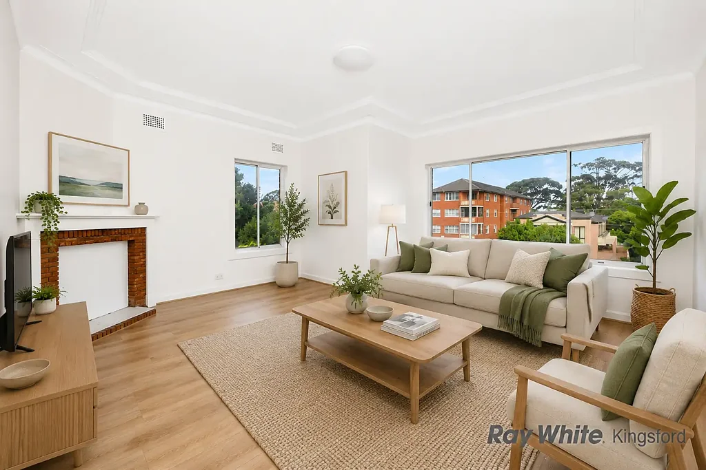 Freshly Renovated Five Bedroom Unit