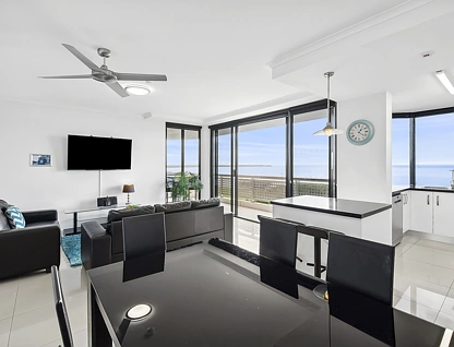 82/219-225 Abbott Street, Cairns North, Cairns, 2部屋, 2バスルーム, Apartment