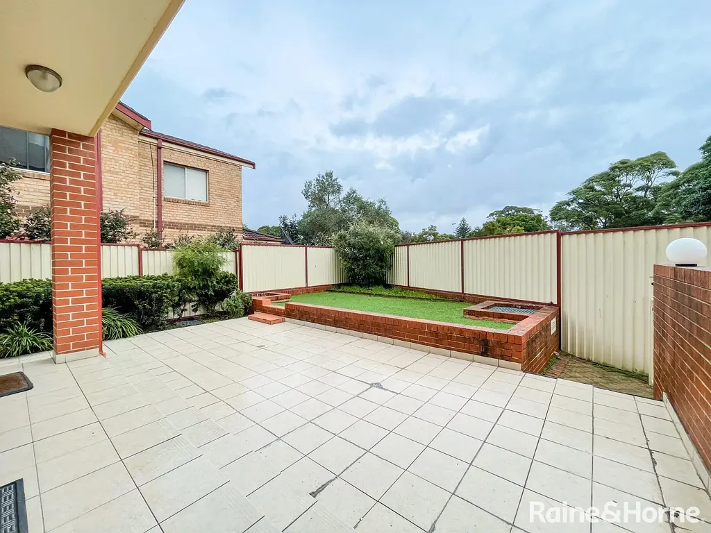 Spacious 3 Bedroom Townhouse