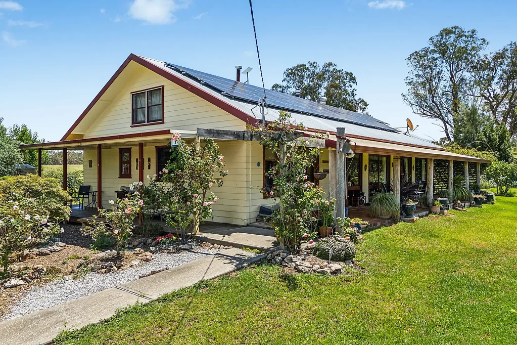 Rylstone Idyllic Rural Retreat with Versatile Studio on 176 Acres