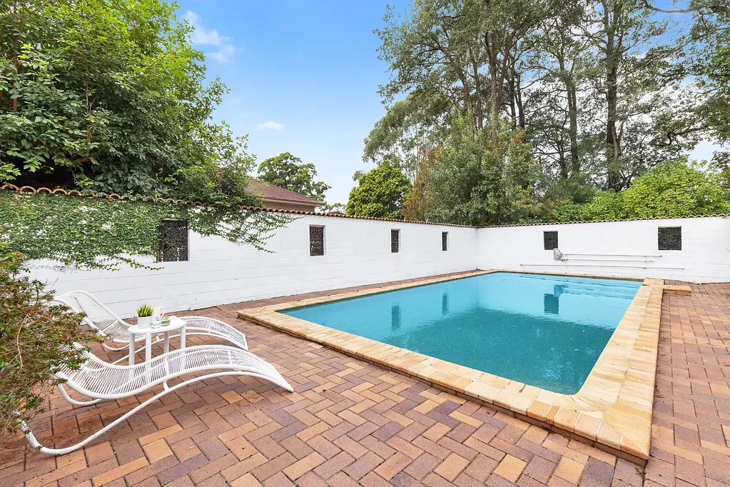 74 Collins Road, St Ives, NSW 2075