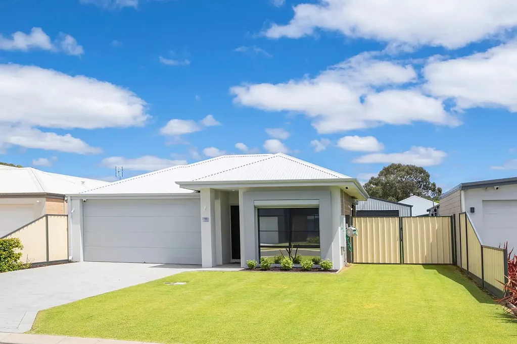56 Sherwood Crescent, Broadwater, WA 6280