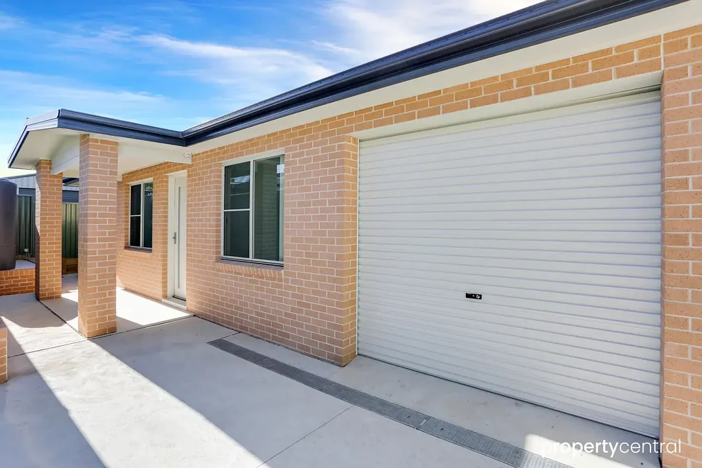 Modern & Stylish 2-Bedroom Home in Prime Kingswood Location