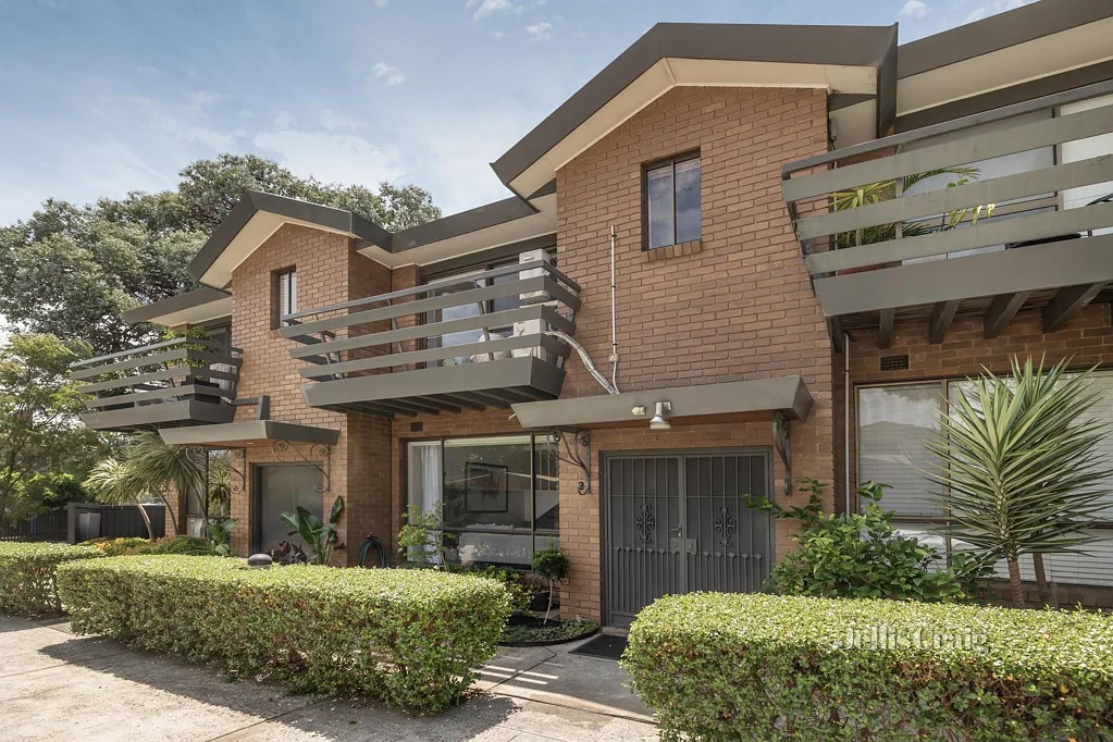 2/8 Clarkson Avenue, Brighton, VIC 3186