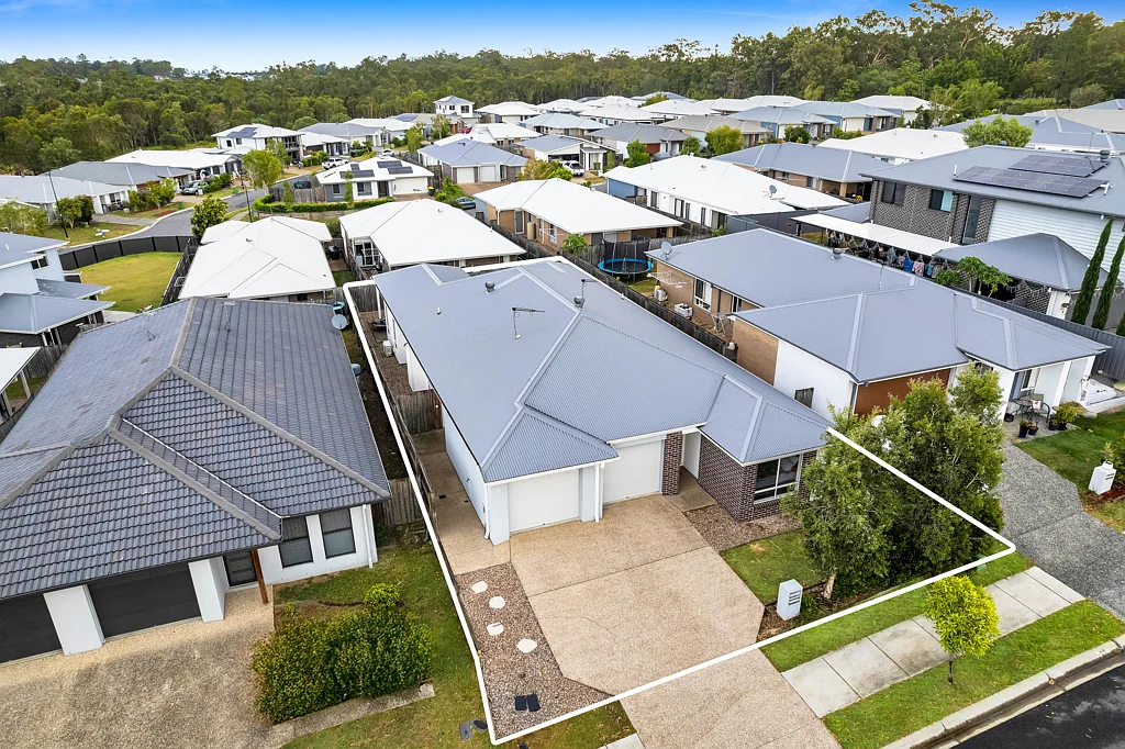 9 Gem Circuit, Park Ridge, QLD 4125