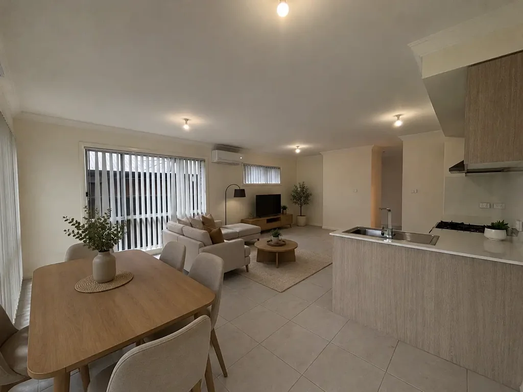 Stylish & Low-Maintenance Living in the Heart of Gledswood Hills