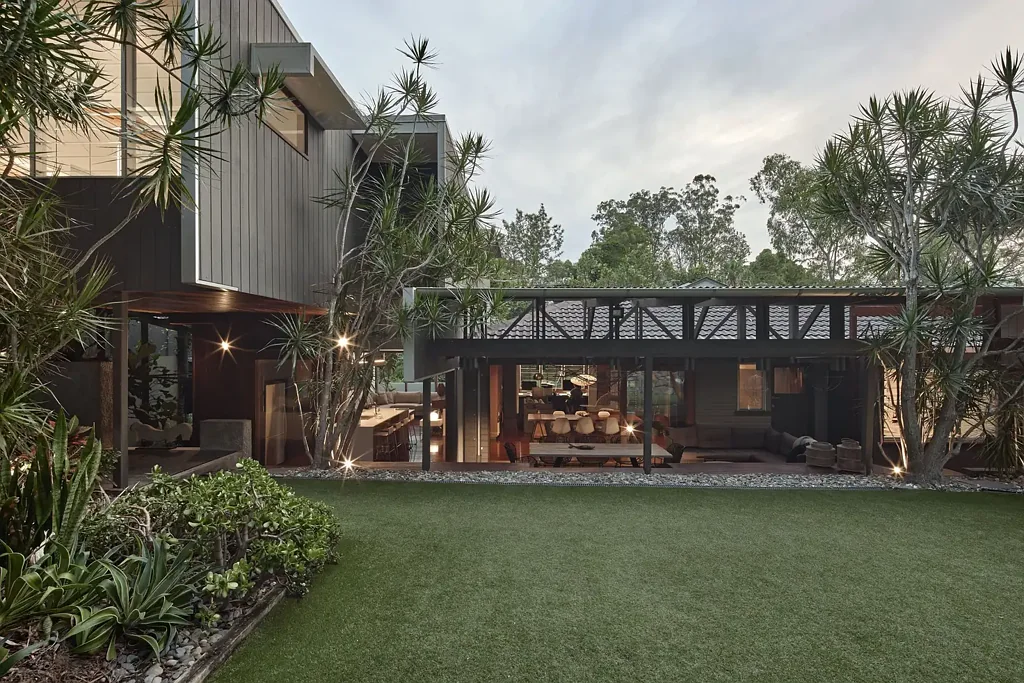 Bardon 4房  'The Lighthouse' - A Shaun Lockyer Family Sanctuary