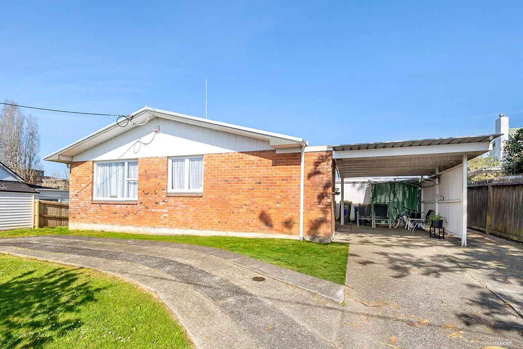 Birkenhead 2房  A Golden Opportunity for you!