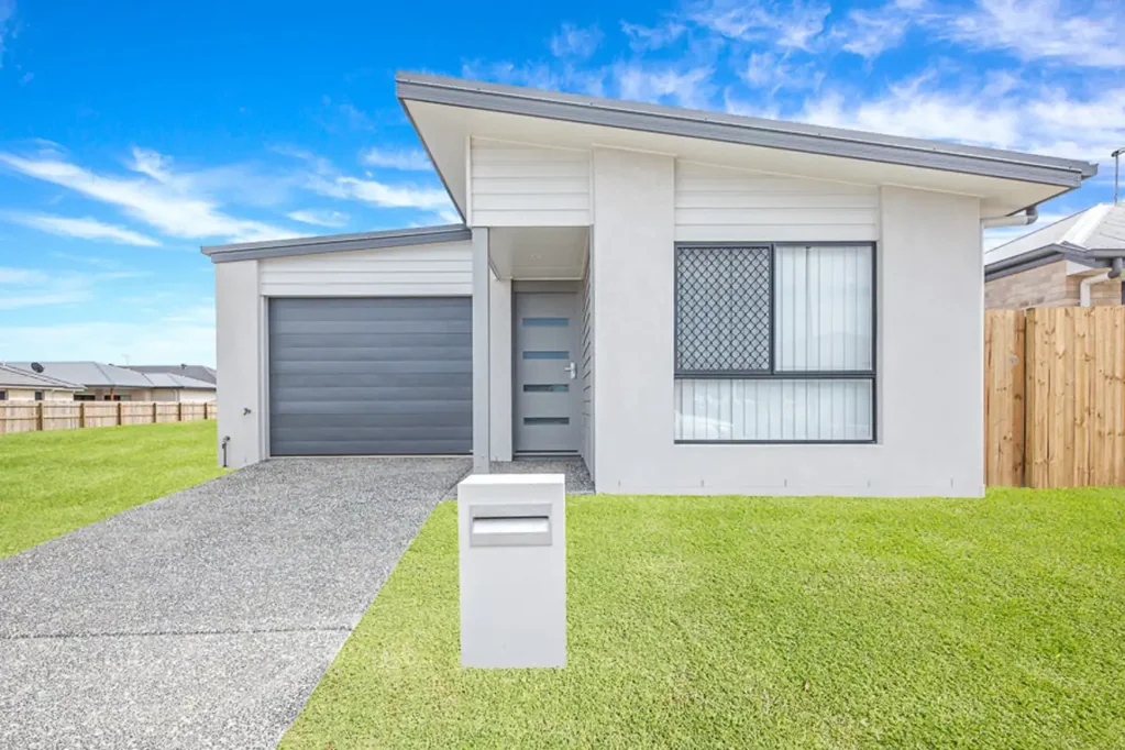 Caboolture 3બેડરૂમ Looking To Get Into The Market Or to Downsize!