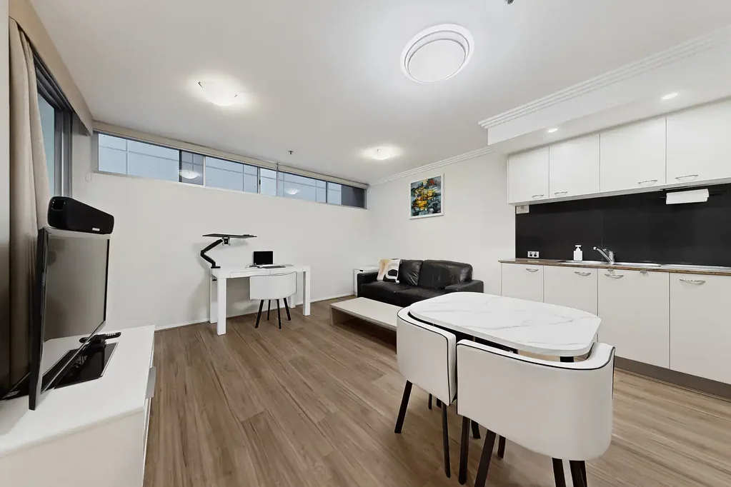FULLY FURNISHED |1 BED + MPR @ M ON MARY