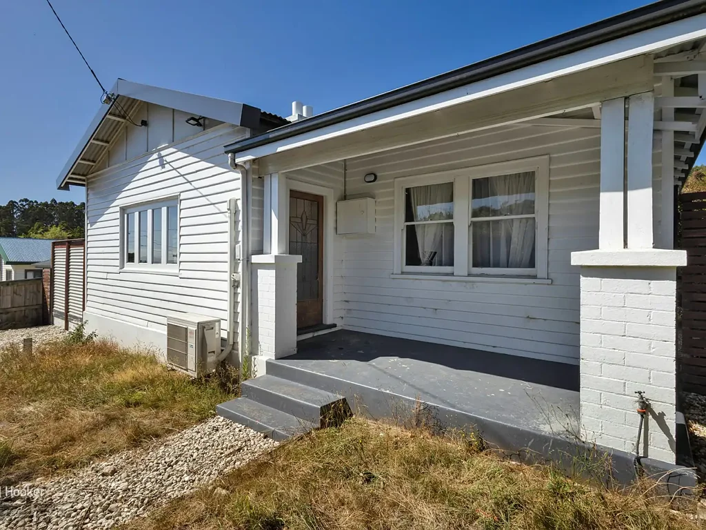 Comfortable Cottage Close to Burnie