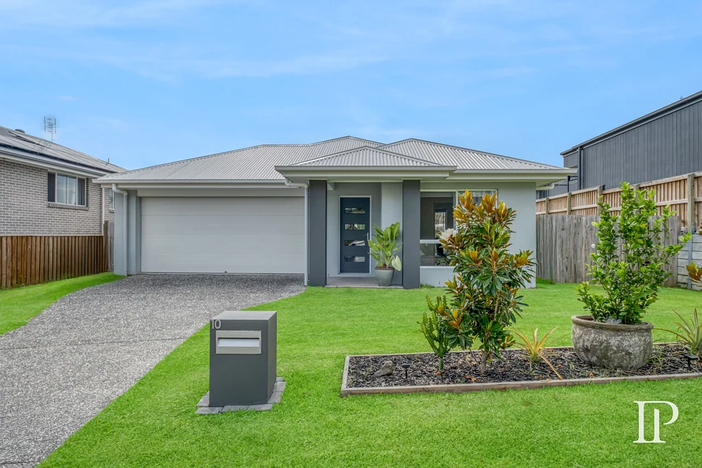 10 Honeybee Place, Palmwoods, QLD 4555