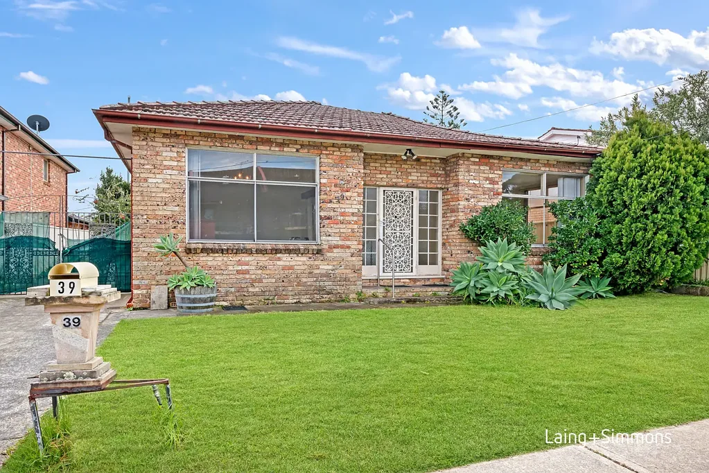 Guildford 3Zimmer Impressive 847.3m² Landholding with Exceptional Future Potential