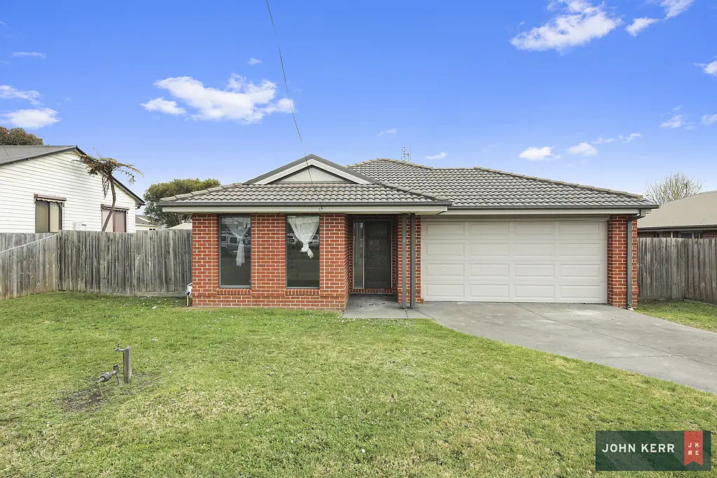 10 Parer Avenue, Moe, VIC 3825